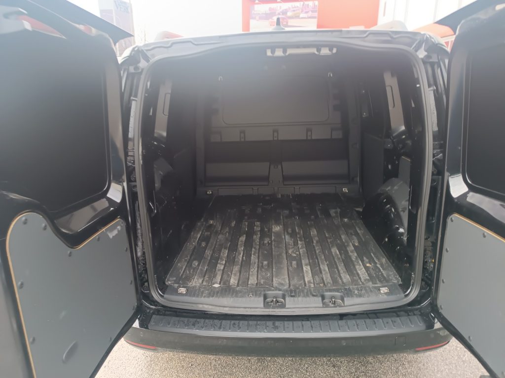 VOLKSWAGEN Caddy CARGO BUSINESS 2.0 TDI 102 CV  - IVA COMPRESA - 6