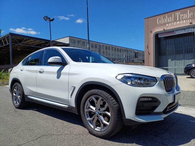 BMW X4 Bianco pastello