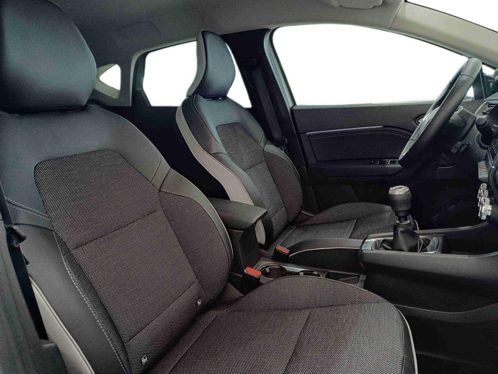 RENAULT Captur TCe 90 CV Techno - 10