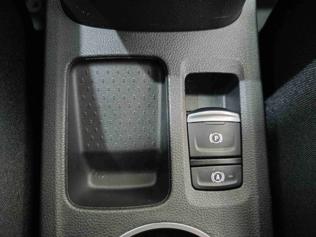 RENAULT Captur TCe 90 CV Techno - 20