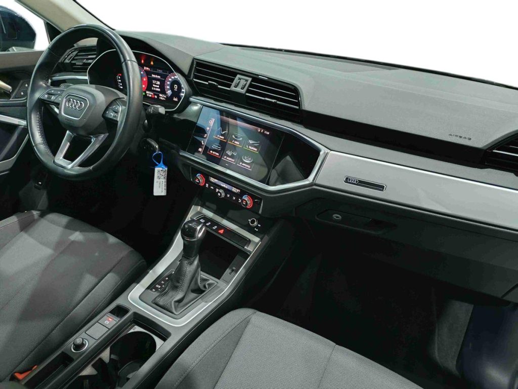 AUDI Q3 SPB 35 TDI S tronic - 9