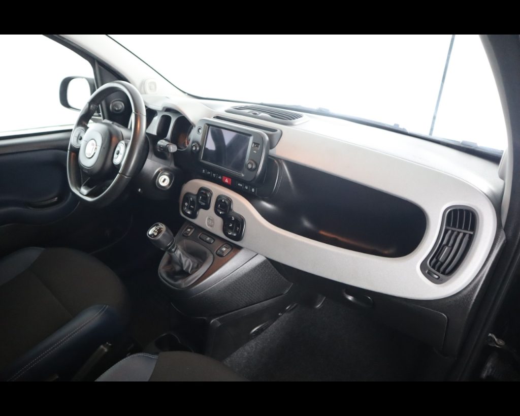 FIAT Panda 1.0 firefly hybrid City Cross s&s 70cv 5p.ti - 16
