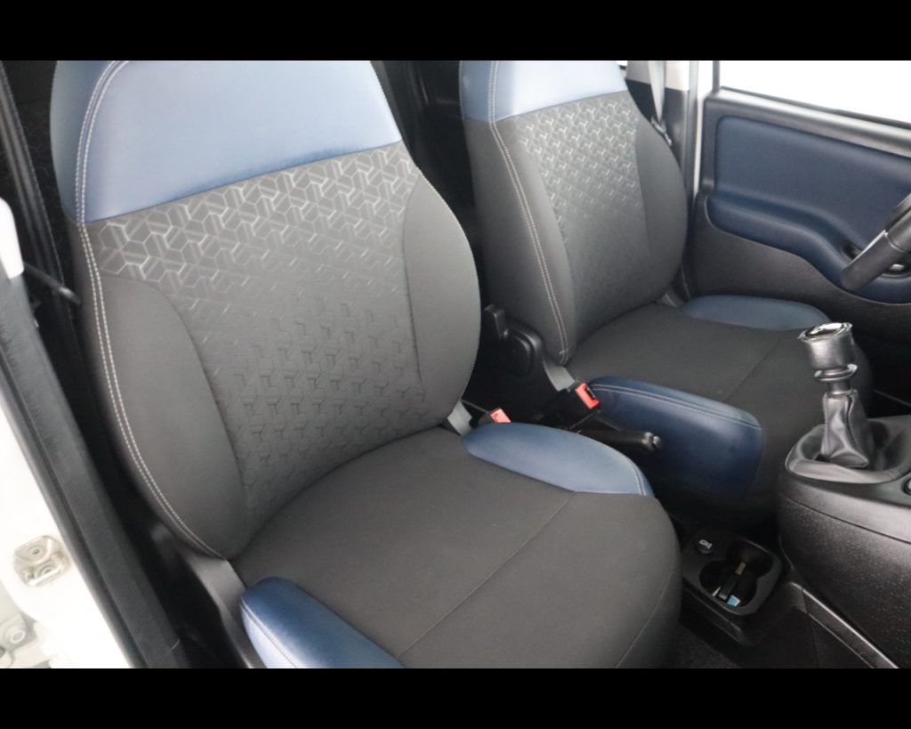 FIAT Panda 1.0 firefly hybrid City Cross s&s 70cv 5p.ti - 17