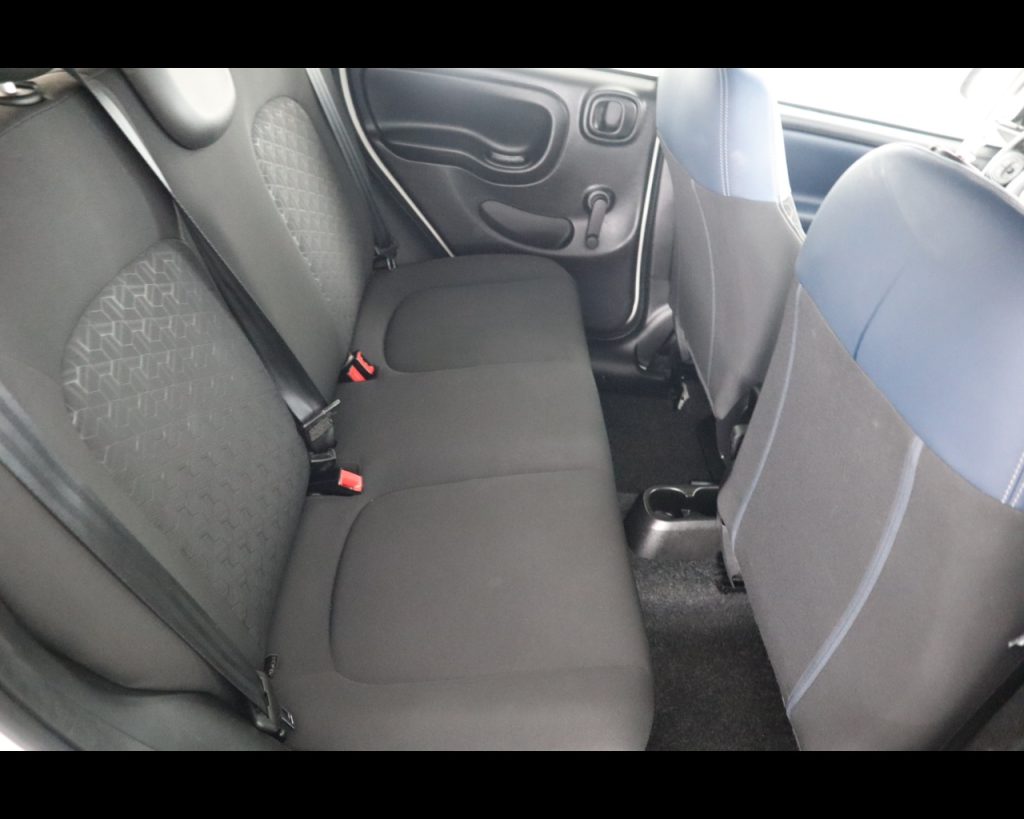 FIAT Panda 1.0 firefly hybrid City Cross s&s 70cv 5p.ti - 18