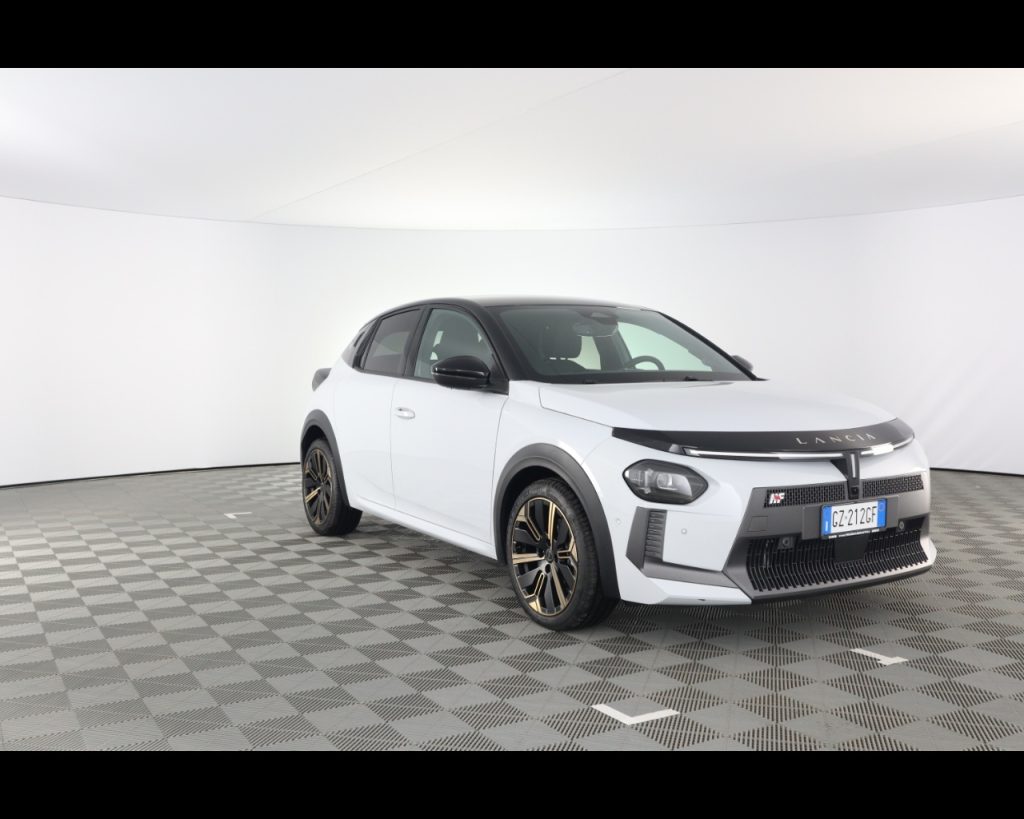 LANCIA Ypsilon 1.2 mhev HF Line 110cv e-dct - 4