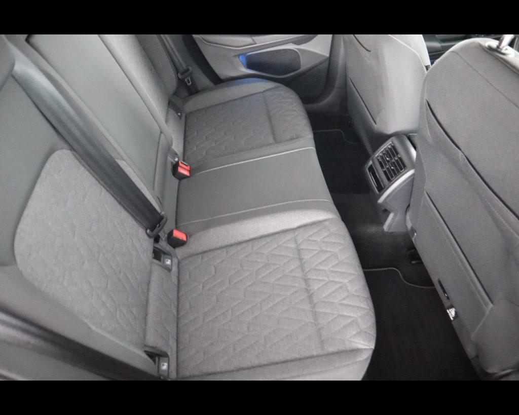 VOLKSWAGEN Golf 2.0 tdi Life 115cv - 18