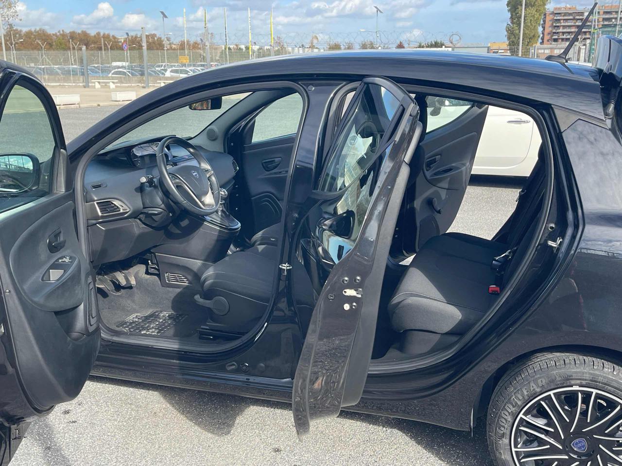 LANCIA Ypsilon 1.0 FireFly 5 porte S&S Hybrid Gold - 8