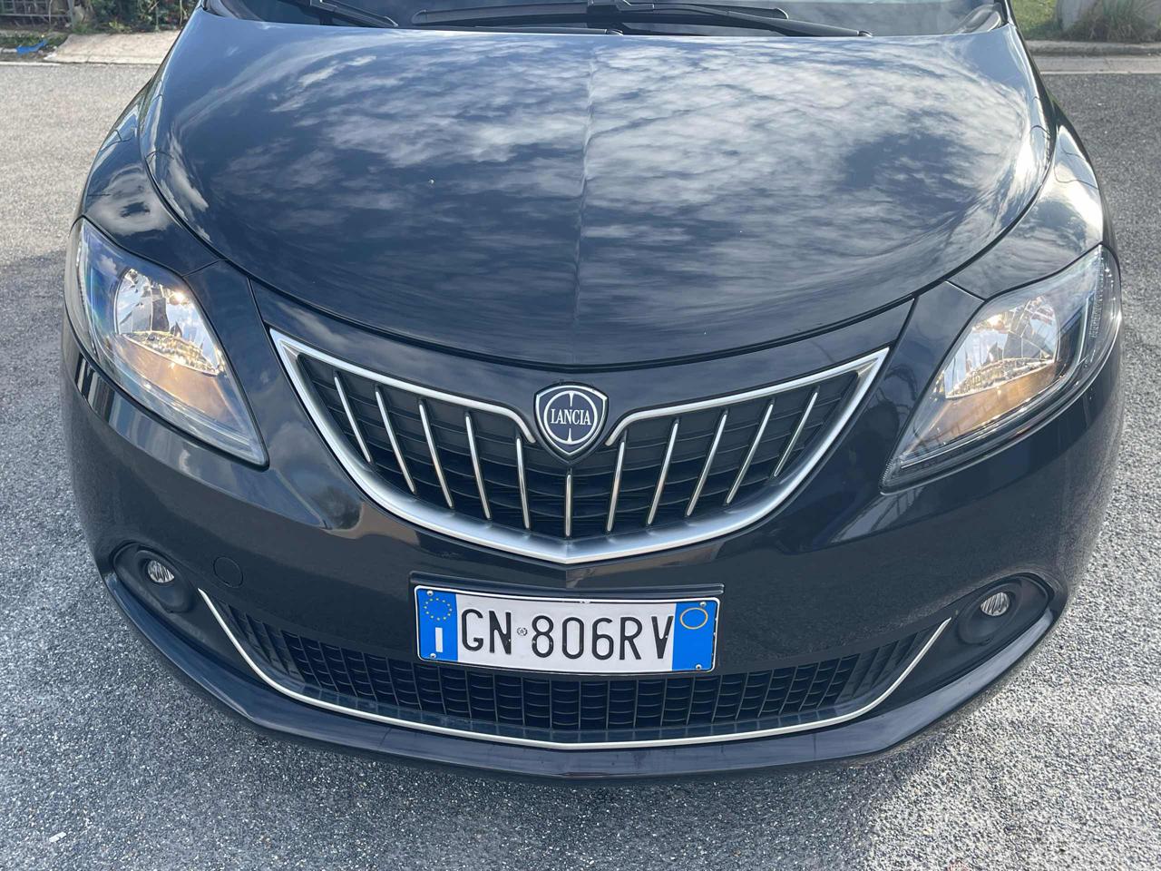 LANCIA Ypsilon 1.0 FireFly 5 porte S&S Hybrid Gold - 2