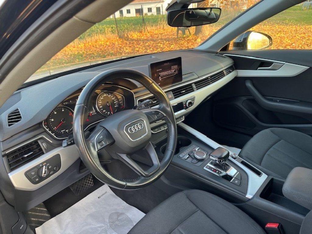 AUDI A4 Avant 35 TDI S tronic Business - 11