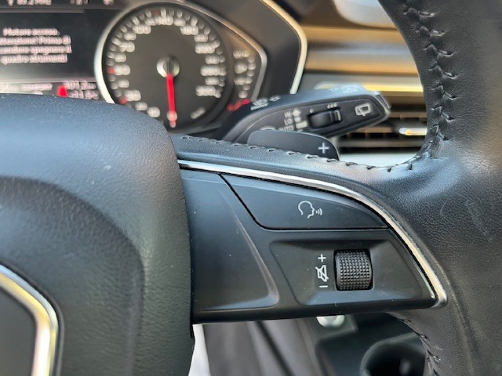 AUDI A4 Avant 35 TDI S tronic Business - 17