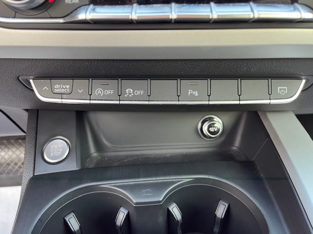 AUDI A4 Avant 35 TDI S tronic Business - 21