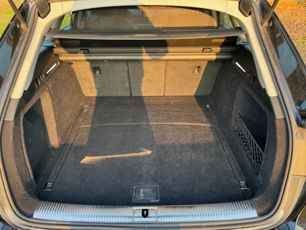 AUDI A4 Avant 35 TDI S tronic Business - 24