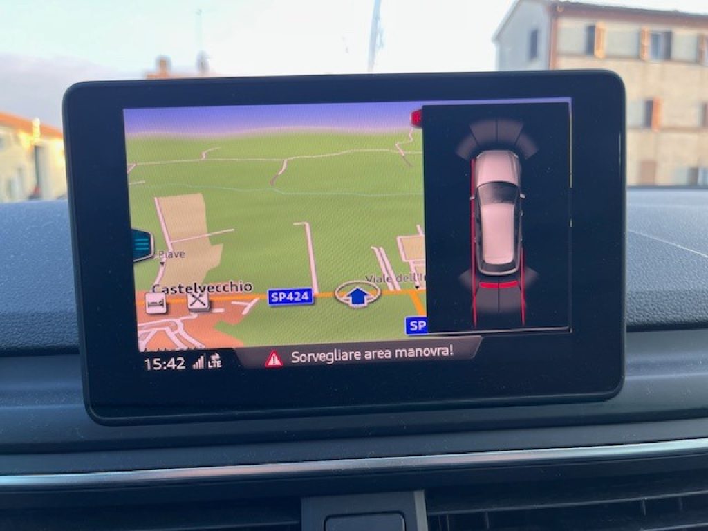 AUDI A4 Avant 35 TDI S tronic Business - 33