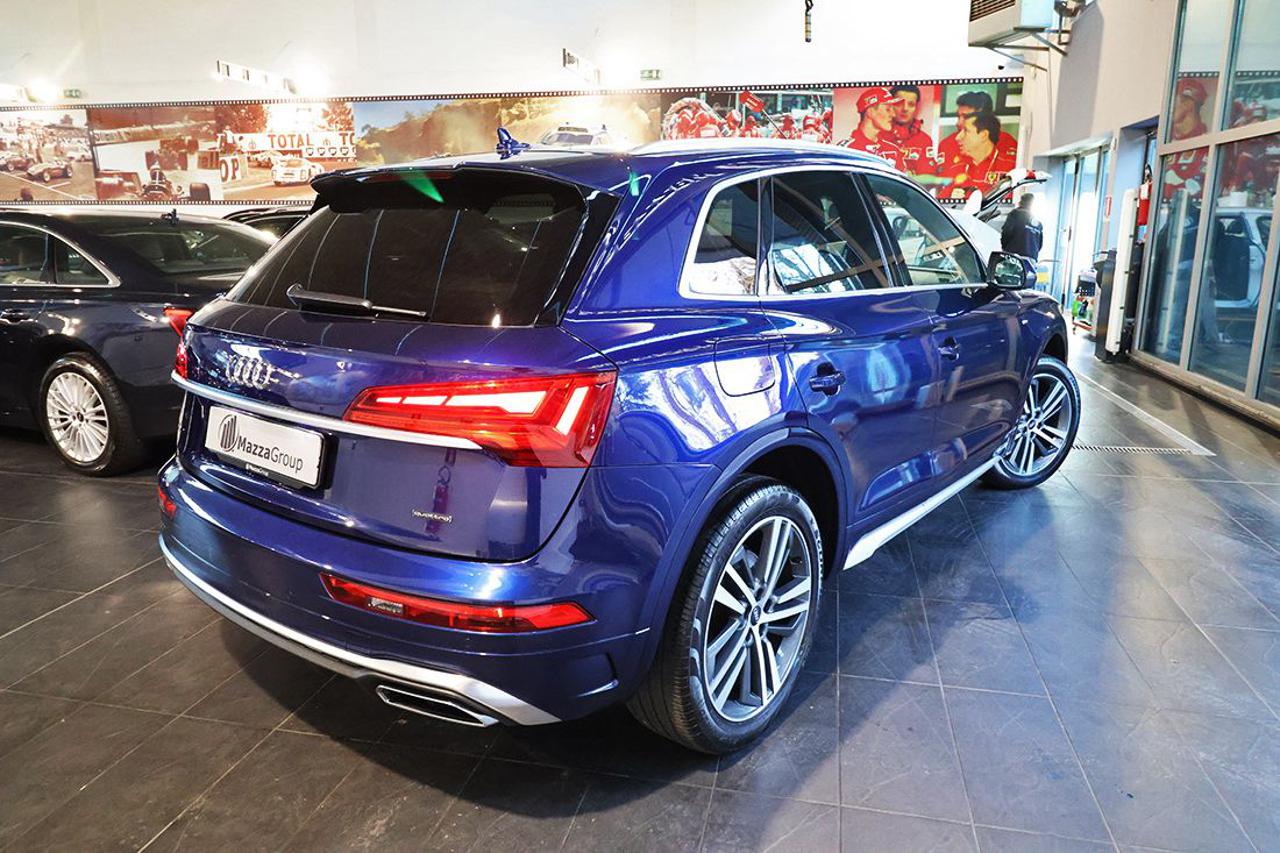 AUDI Q5 45 TFSI Quattro S-Tronic S-Line Plus - 9