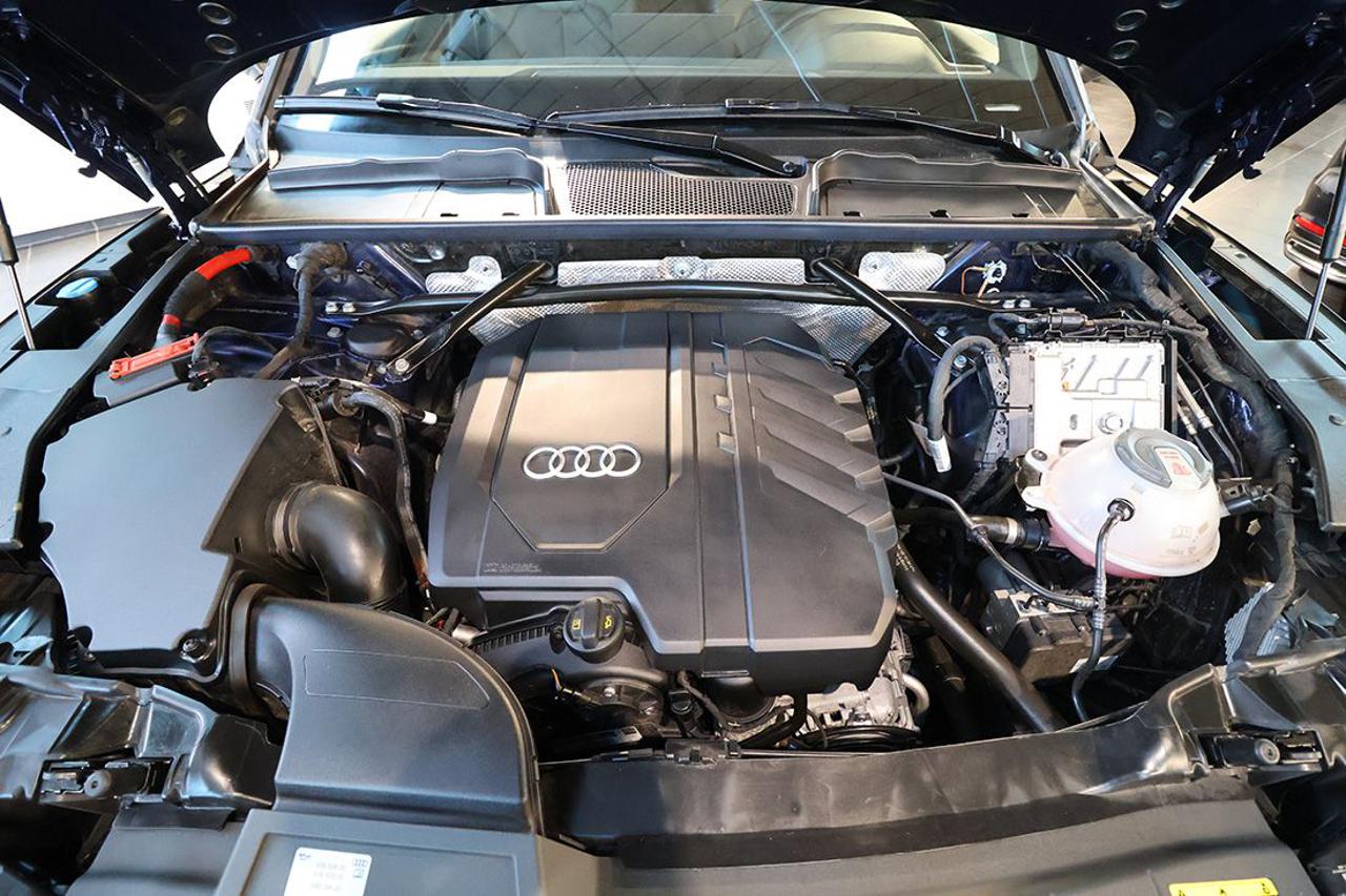 AUDI Q5 45 TFSI Quattro S-Tronic S-Line Plus - 11