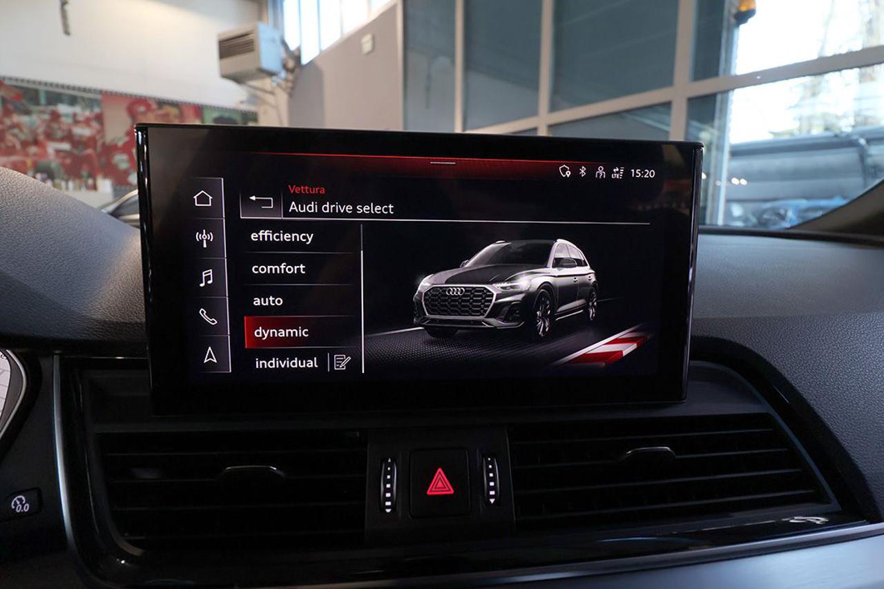 AUDI Q5 45 TFSI Quattro S-Tronic S-Line Plus - 26