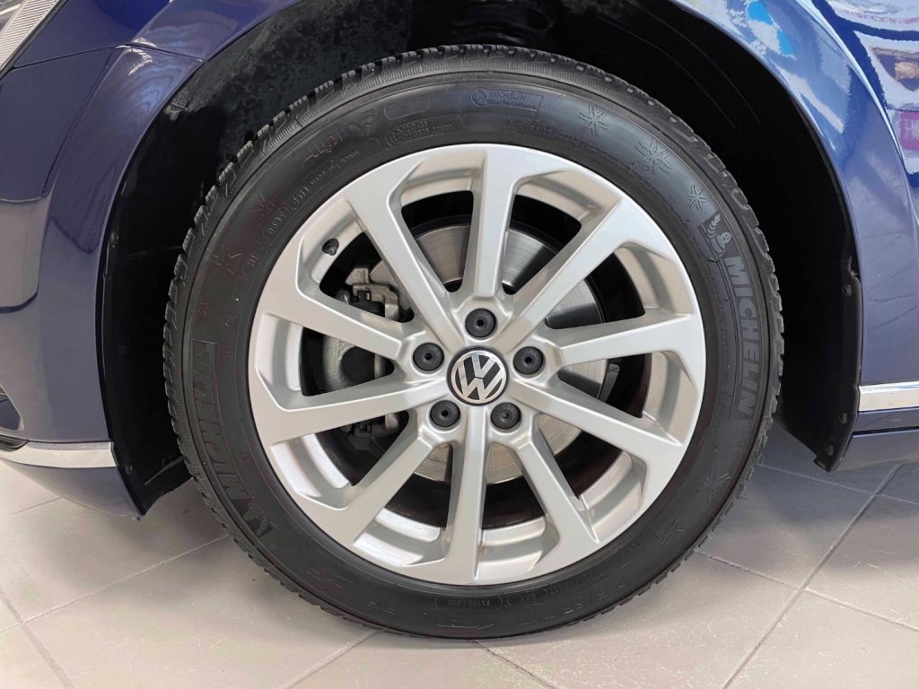 VOLKSWAGEN Passat Variant 2.0 TDI DSG Executive BlueMotion Tech. - 14