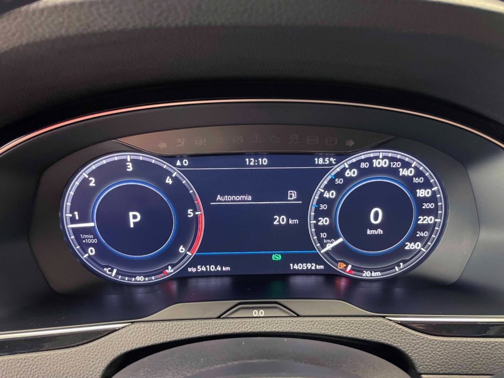 VOLKSWAGEN Passat Variant 2.0 TDI DSG Executive BlueMotion Tech. - 20