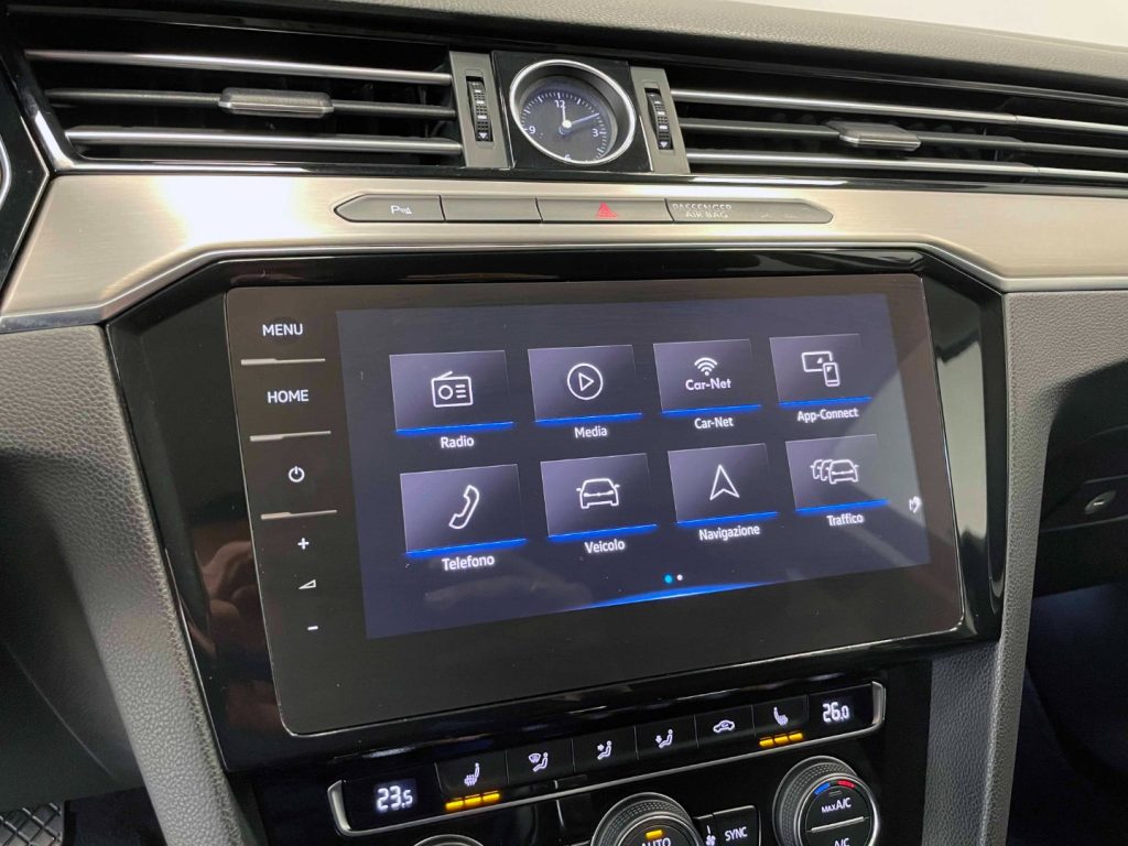 VOLKSWAGEN Passat Variant 2.0 TDI DSG Executive BlueMotion Tech. - 23