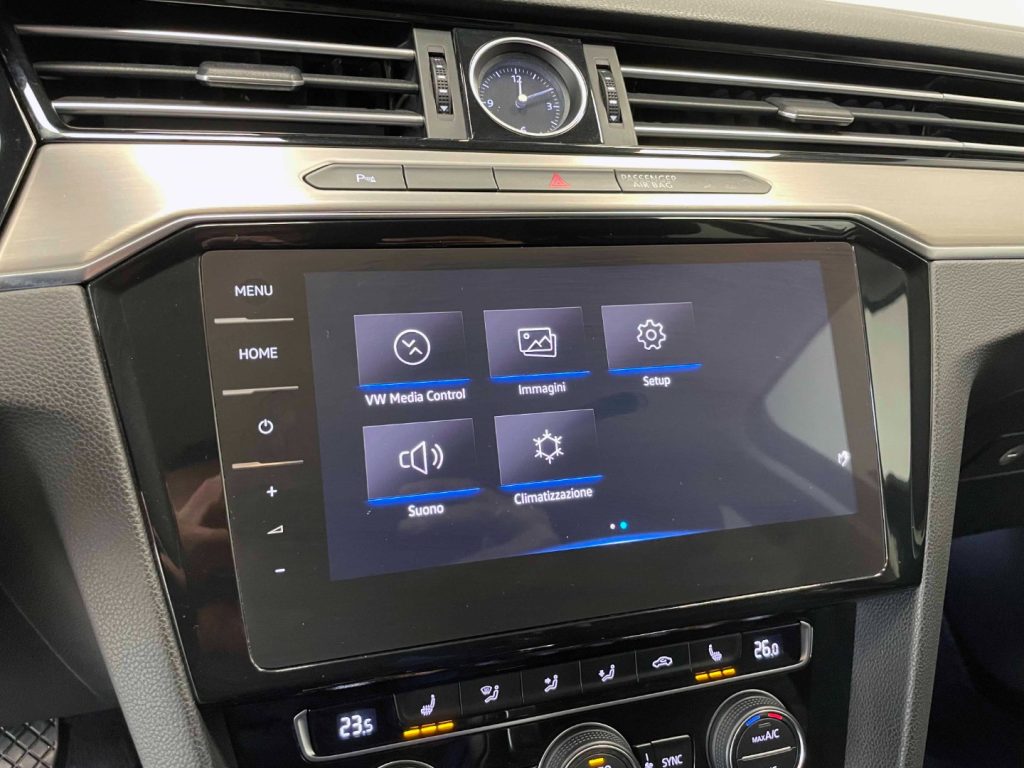 VOLKSWAGEN Passat Variant 2.0 TDI DSG Executive BlueMotion Tech. - 24