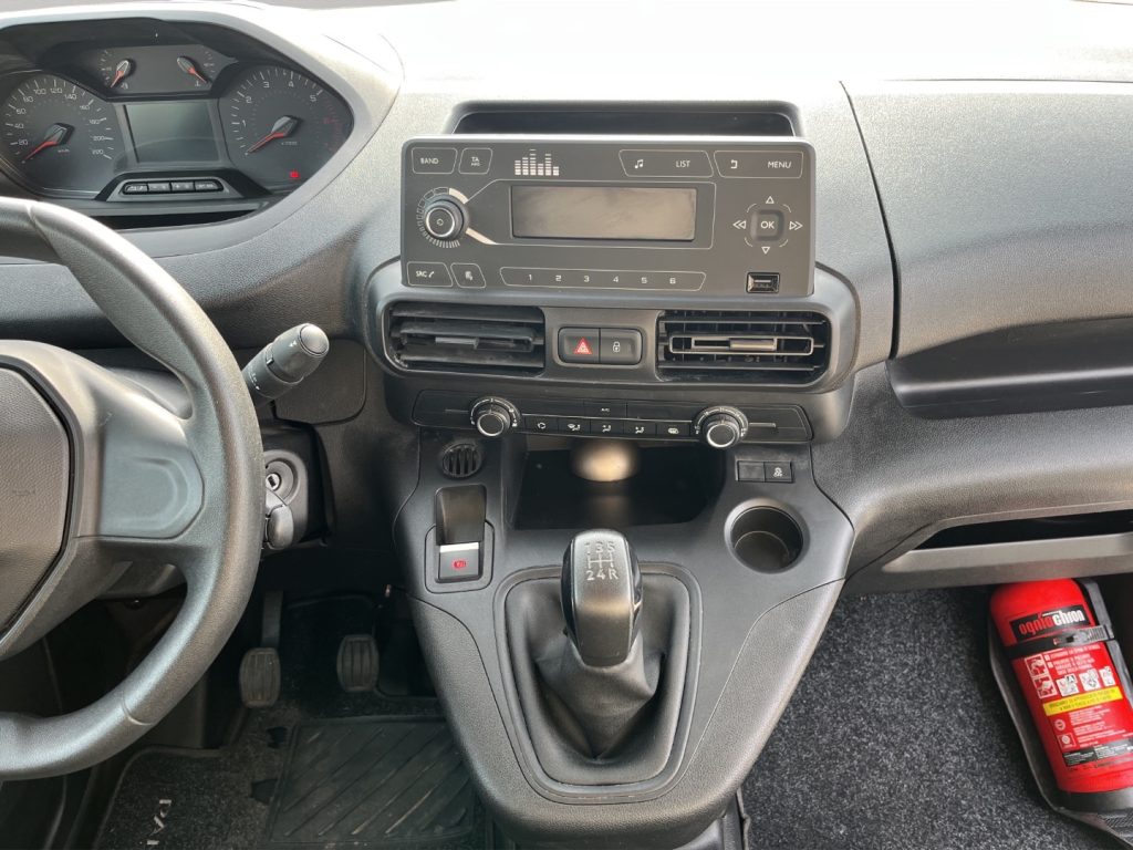 PEUGEOT Partner 1.5HDi MAXI ALLESTITO 3POSTI - 12