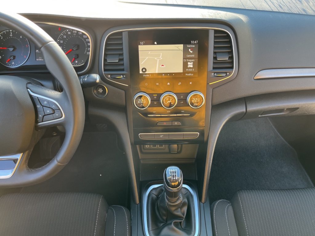 RENAULT Megane 1.5dCi 115CV AUTOCARRO N1 - 13