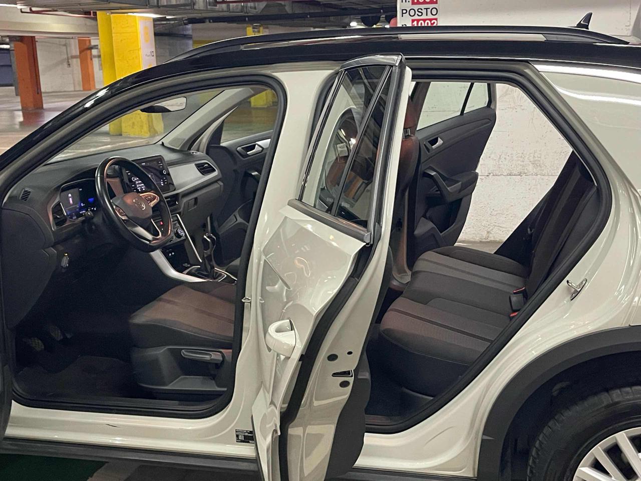 VOLKSWAGEN T-Roc 1.0 TSI Life - 21