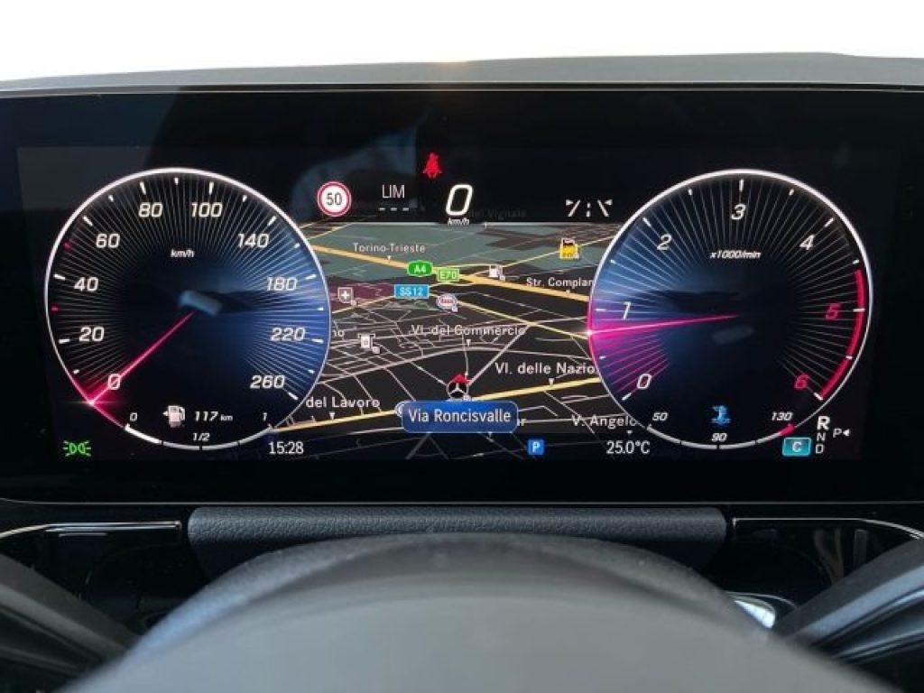 MERCEDES-BENZ GLA 200 d Automatic AMG Line Advanced Plus - 6