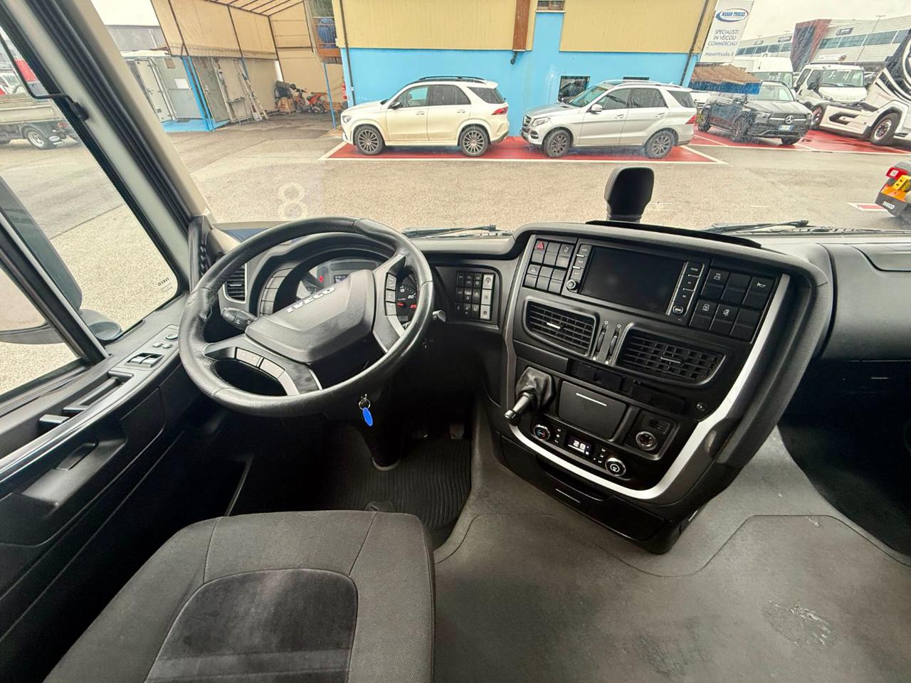 IVECO STRALIS X-WAY 480 HI-TRACTION - 13