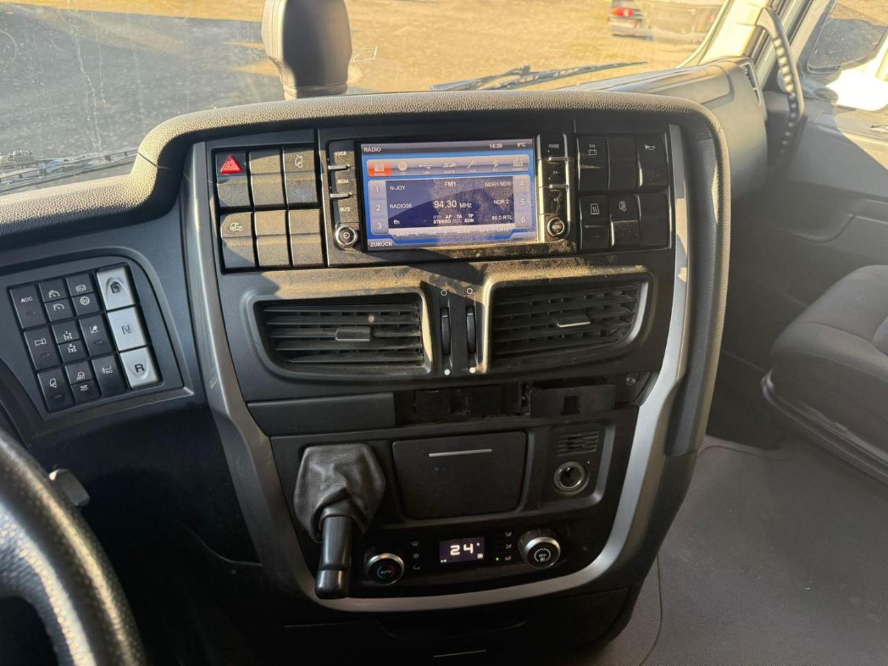 IVECO X-WAY 480 HI-TRACTION 4x4 - 10