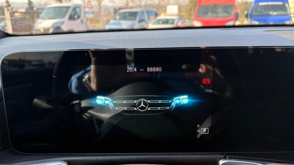 MERCEDES-BENZ GLB 180 d Automatic Business Extra - 12