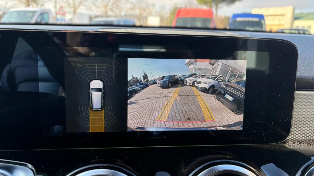 MERCEDES-BENZ GLB 180 d Automatic Business Extra - 13