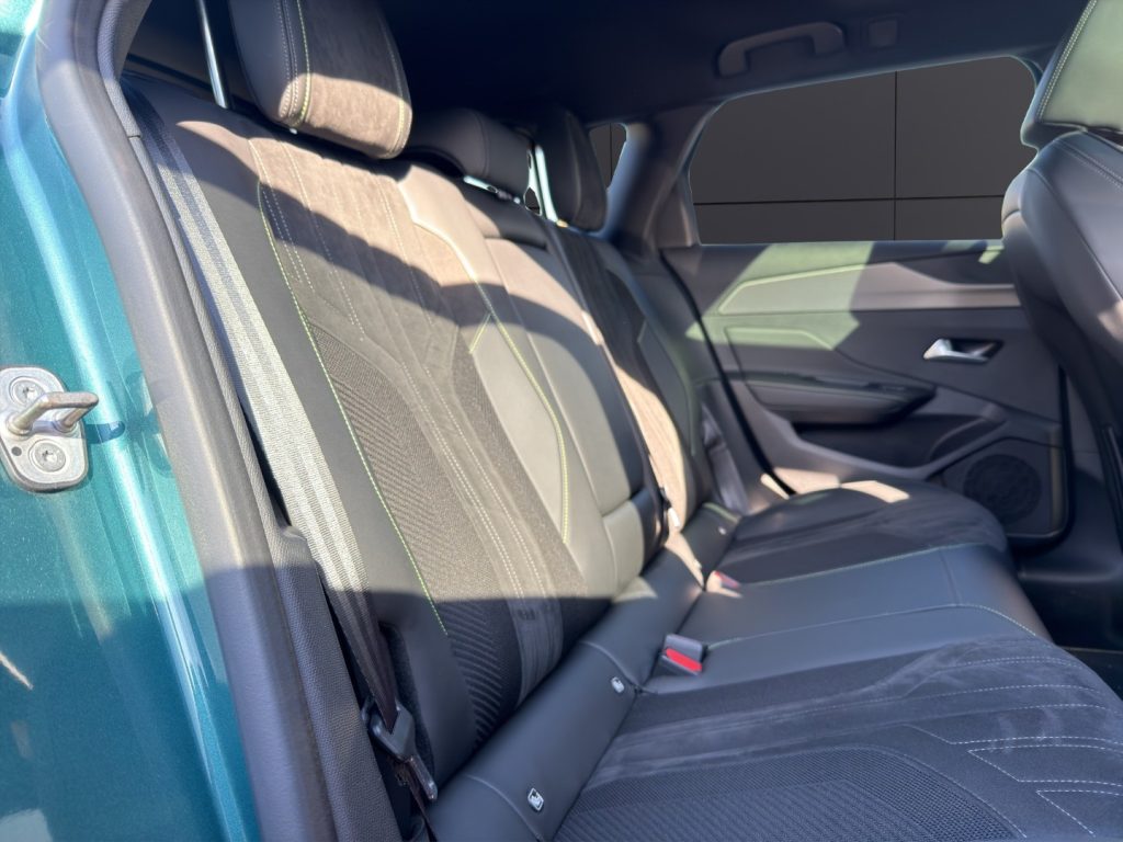 PEUGEOT 308 BlueHDi 130 S&S EAT8 GT - 19