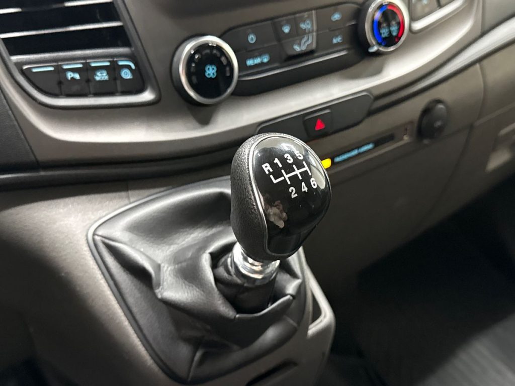 FORD Transit Custom 320 2.0 EcoBlue 130 PC Combi Trend - 8