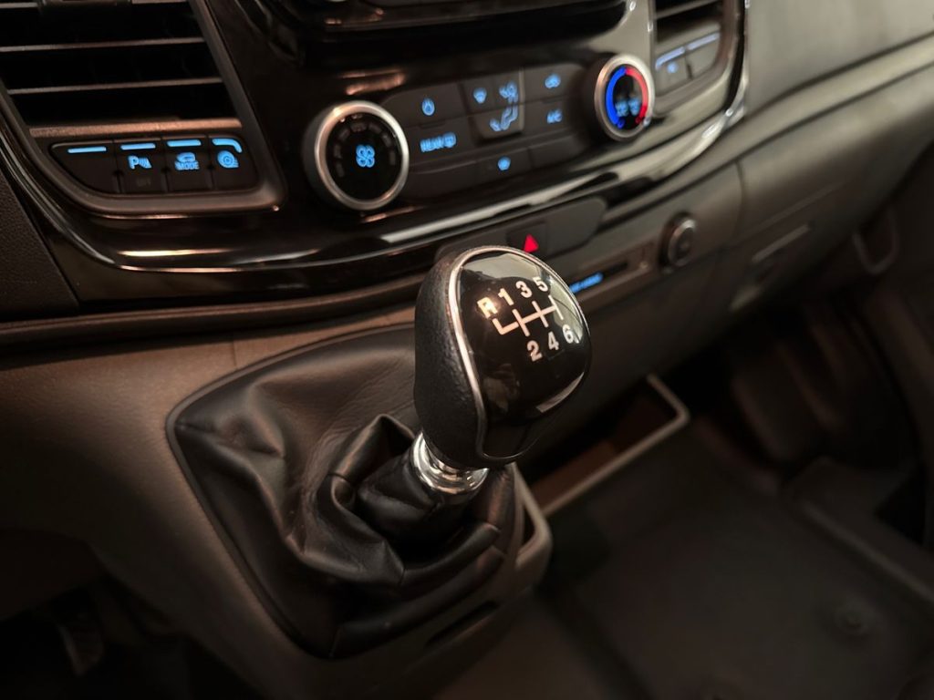 FORD Transit 350 2.0 EcoB.MHEV 170CV PM-TM Combi base rampa Tr - 8