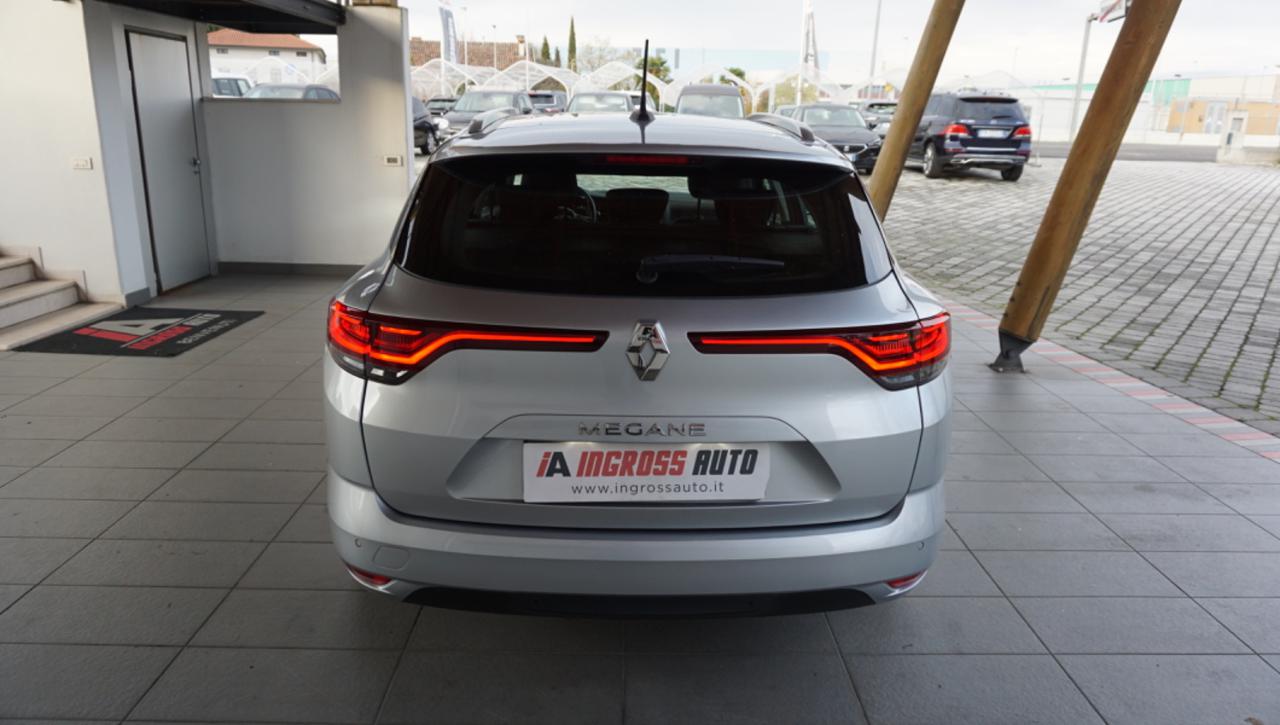 RENAULT Megane Mégane Sporter Blue dCi 115 CV EDC Equilibre - 4
