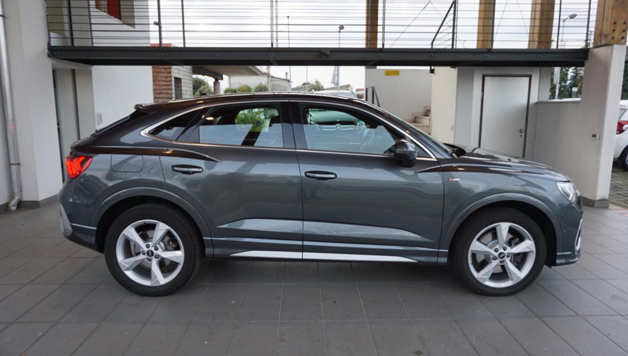 AUDI Q3 SPB 45 TFSI e S tronic S line edition - 6