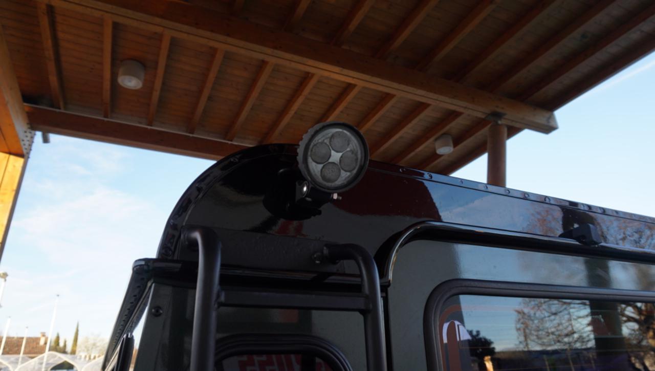 LAND ROVER Defender 110 2.5 Td5 cat S.W. S - 16