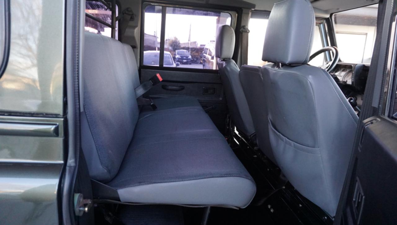 LAND ROVER Defender 110 2.5 Td5 cat S.W. S - 31