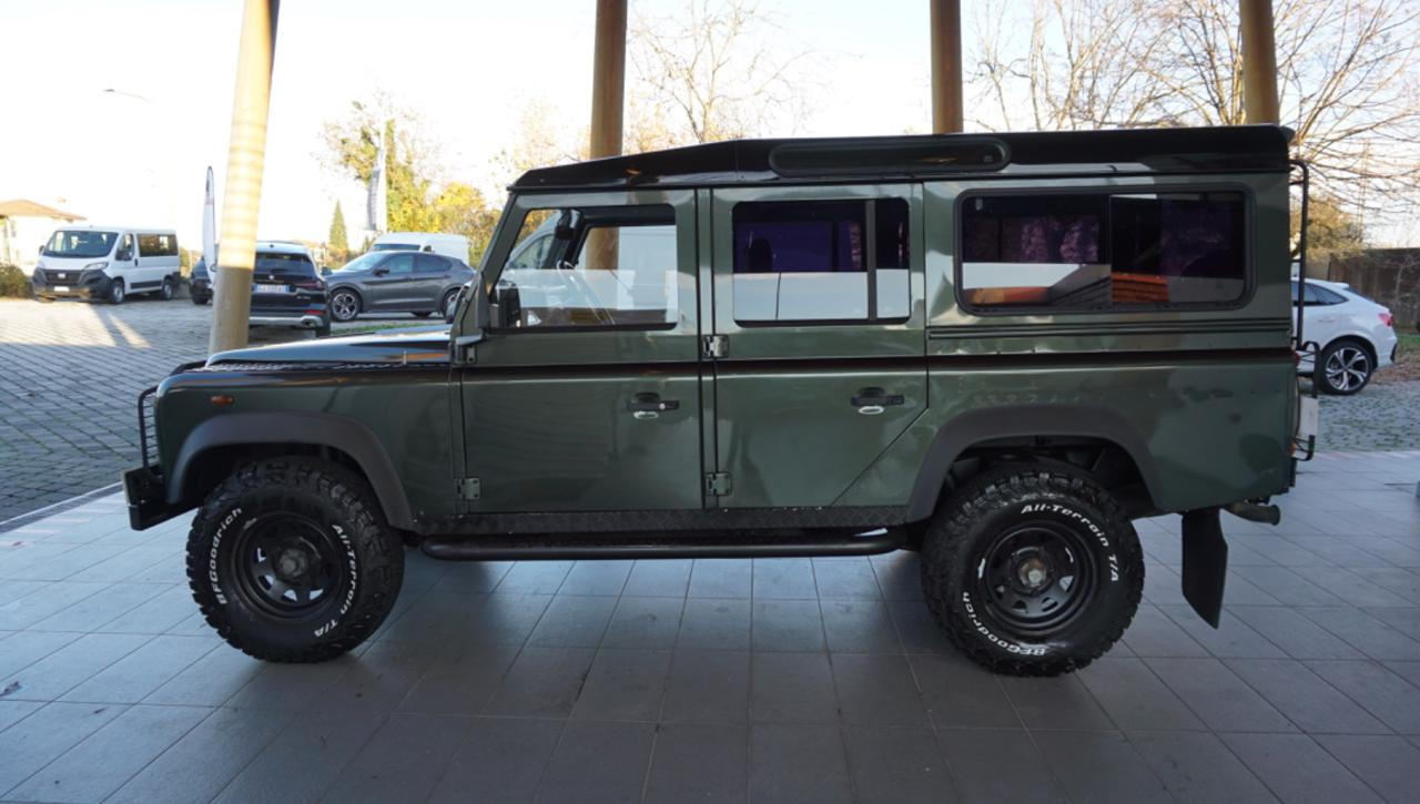 LAND ROVER Defender 110 2.5 Td5 cat S.W. S - 2