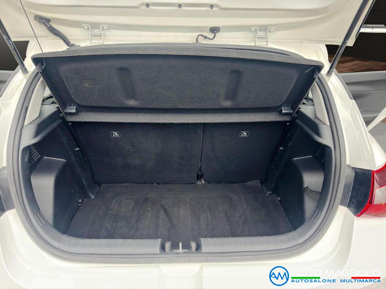 HYUNDAI i20 1.2 MPI Benzina 84 CV MT Connectline PREZZO REALE - 12