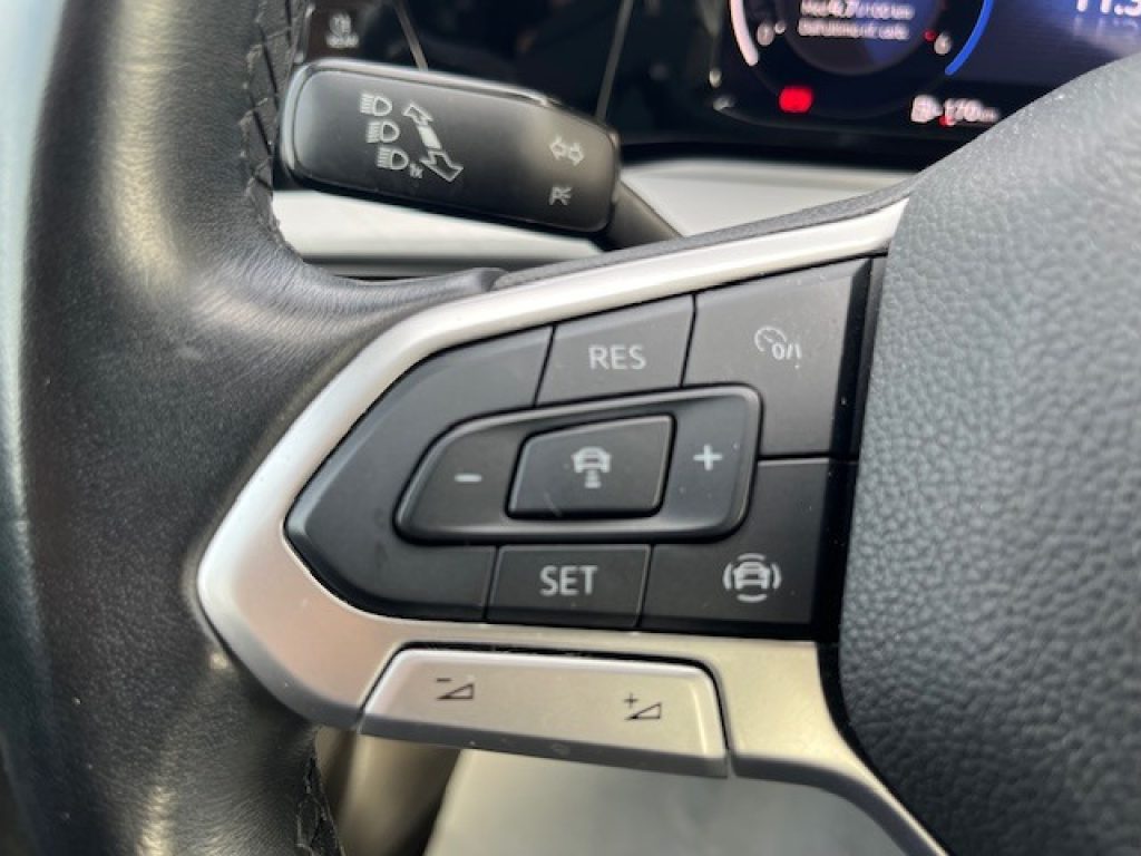 VOLKSWAGEN Golf 2.0 TDI 115 CV SCR Life - 16