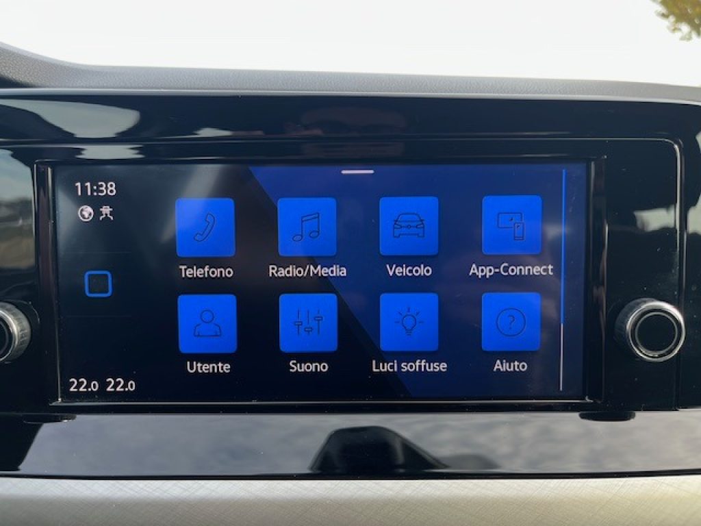 VOLKSWAGEN Golf 2.0 TDI 115 CV SCR Life - 19