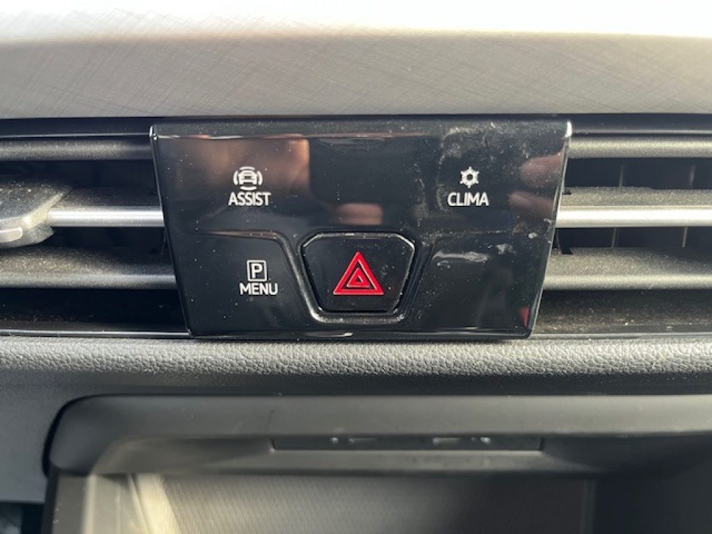 VOLKSWAGEN Golf 2.0 TDI 115 CV SCR Life - 20