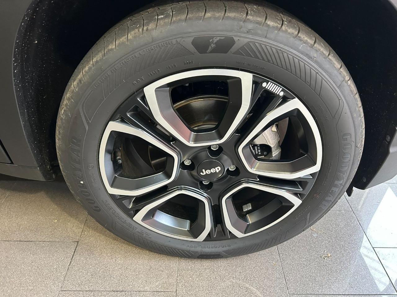 JEEP Avenger 1.2 Turbo MHEV Summit Tetto Apribile & Infotainm - 4