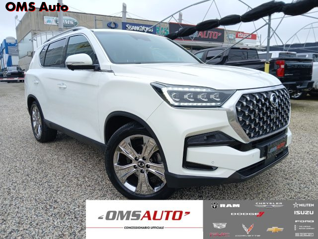 SSANGYONG REXTON Bianco pastello