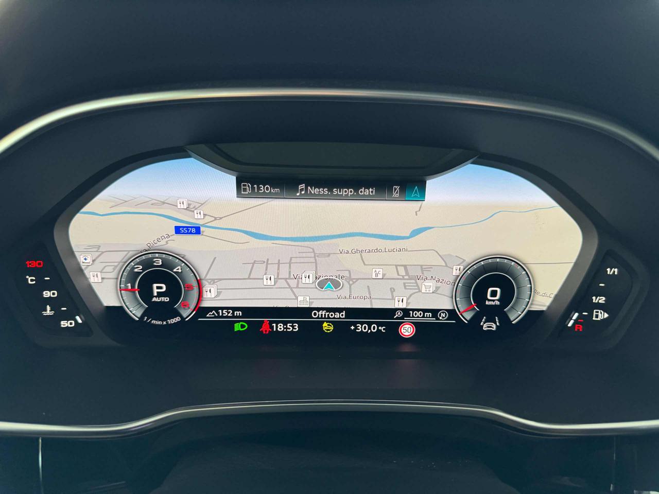 AUDI Q3 40 TDI quattro S tronic Business - 15