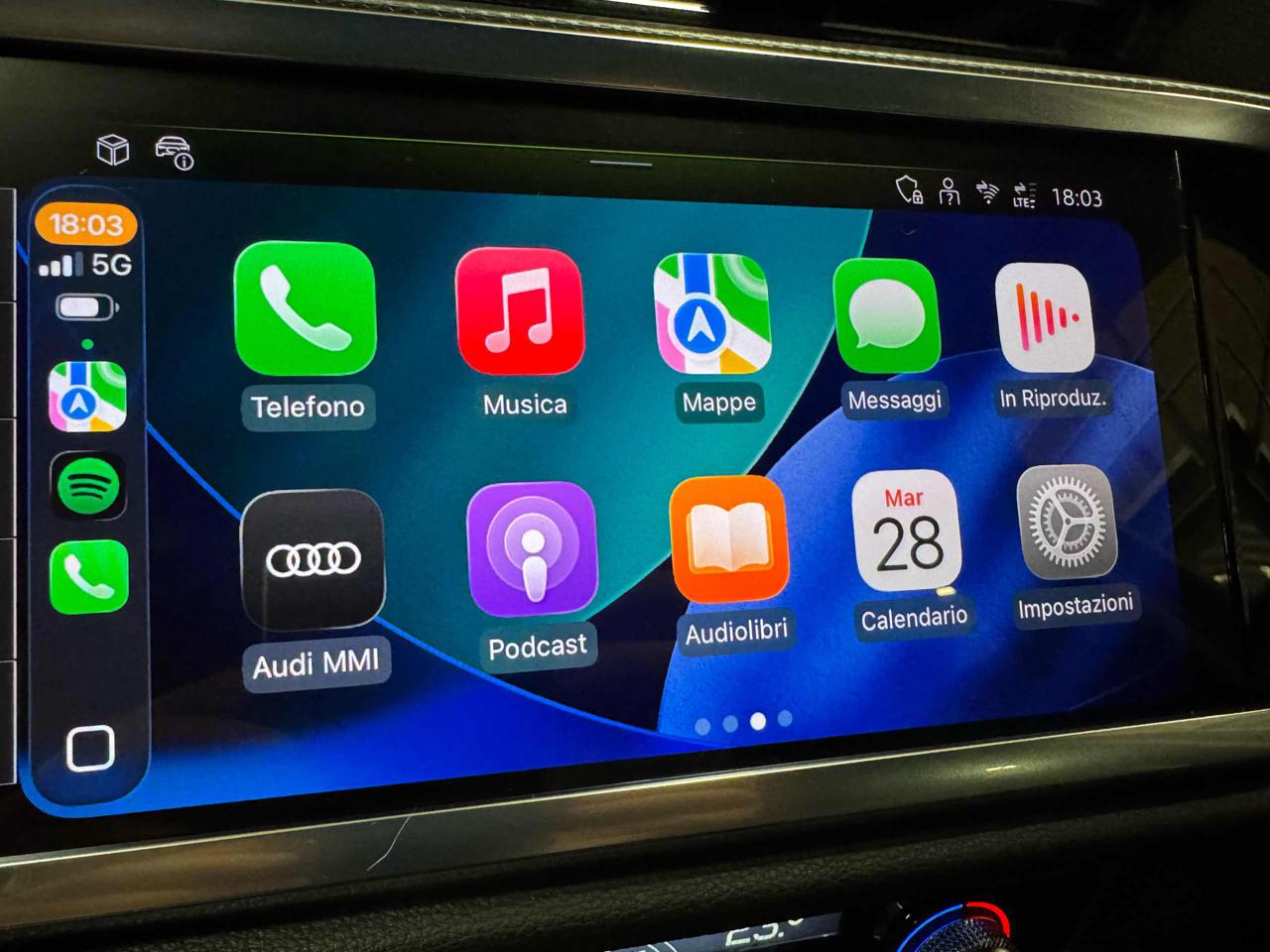 AUDI Q3 35 TDI S tronic S line Interiors - 20