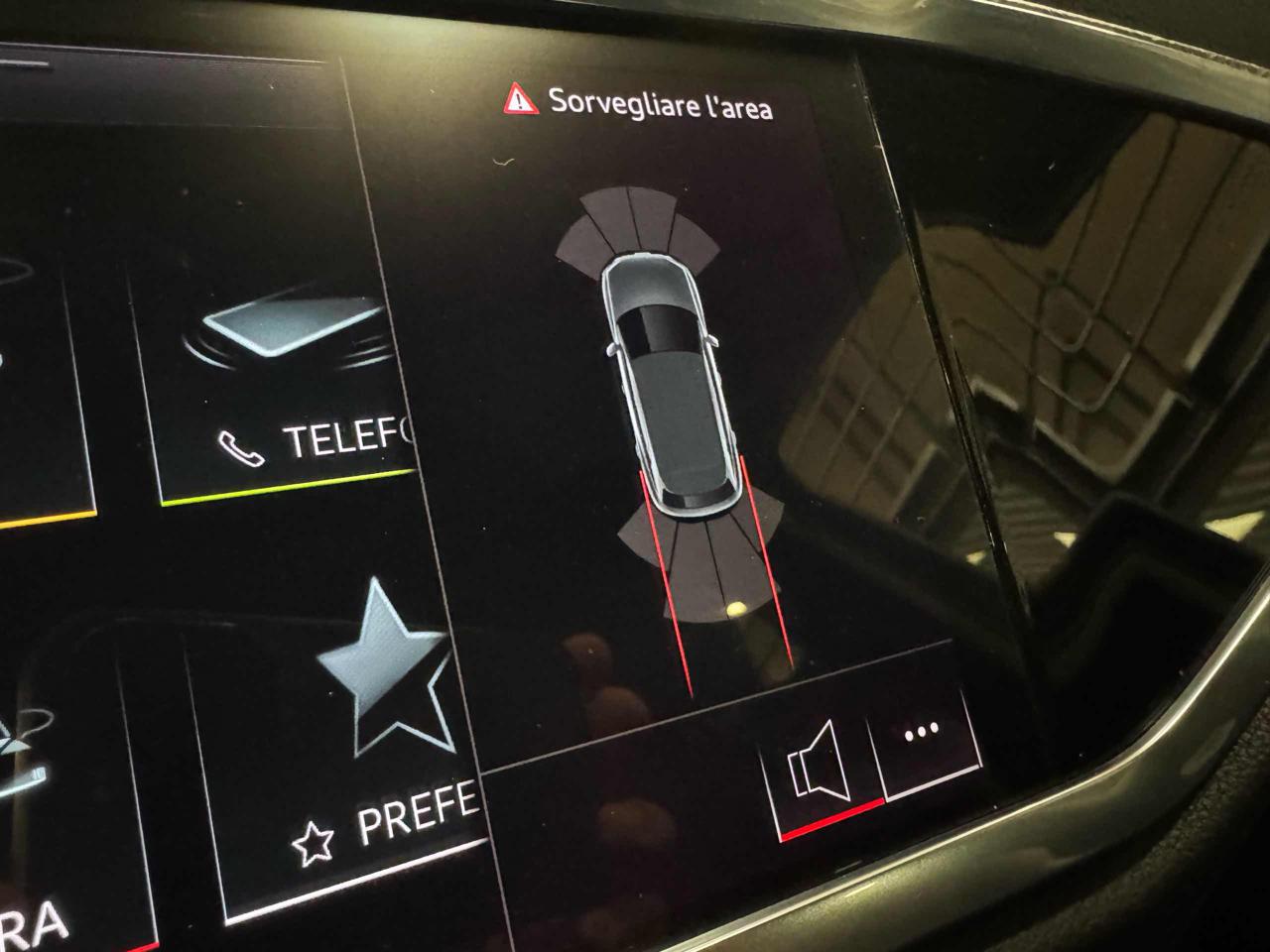 AUDI Q3 35 TDI S tronic S line Interiors - 18