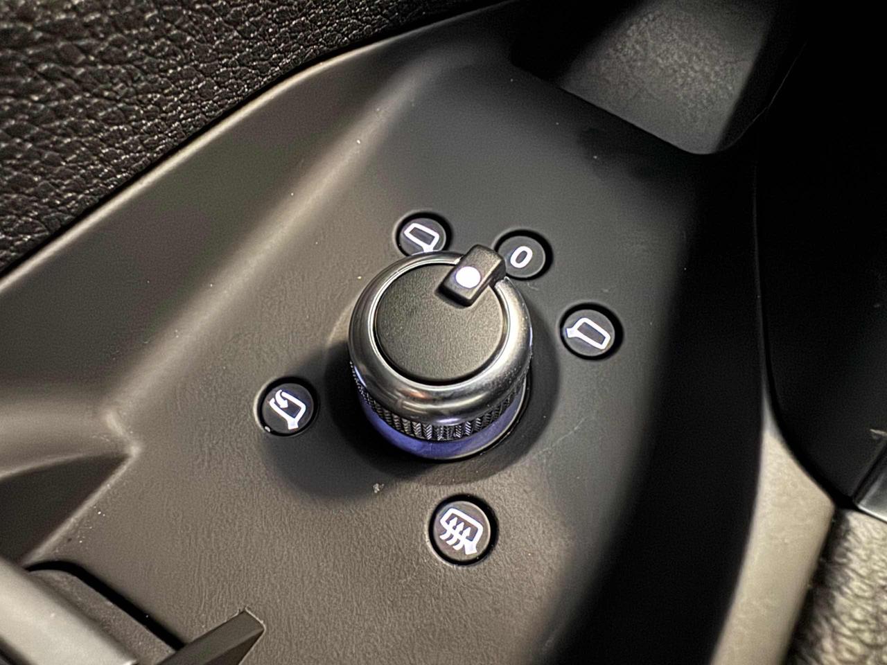 AUDI Q2 30 TFSI S line Interiors Cerchi 19 - 23